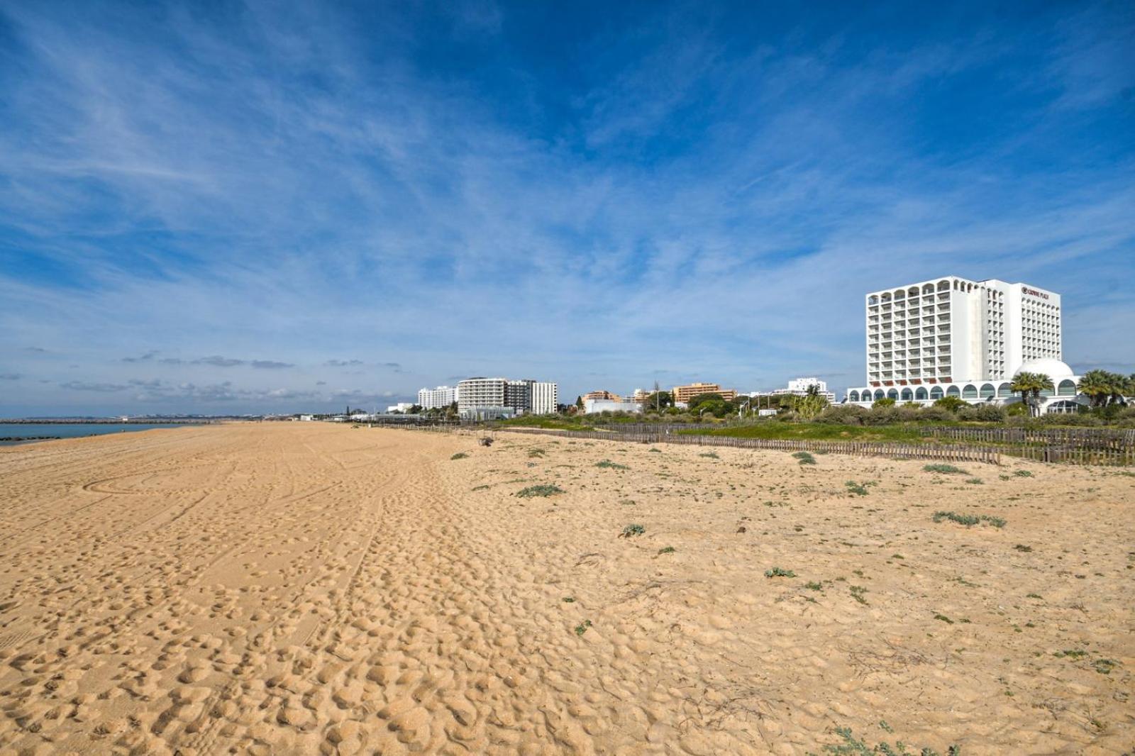 Vila Atlântida - Vilamoura Holiday Home - Beach at 250 mts Quarteira Extérieur photo